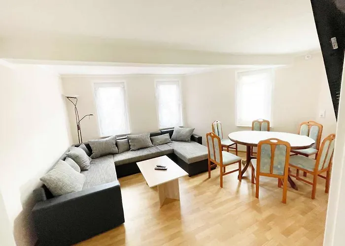 Fully Equipped Spacious Worker Apartament